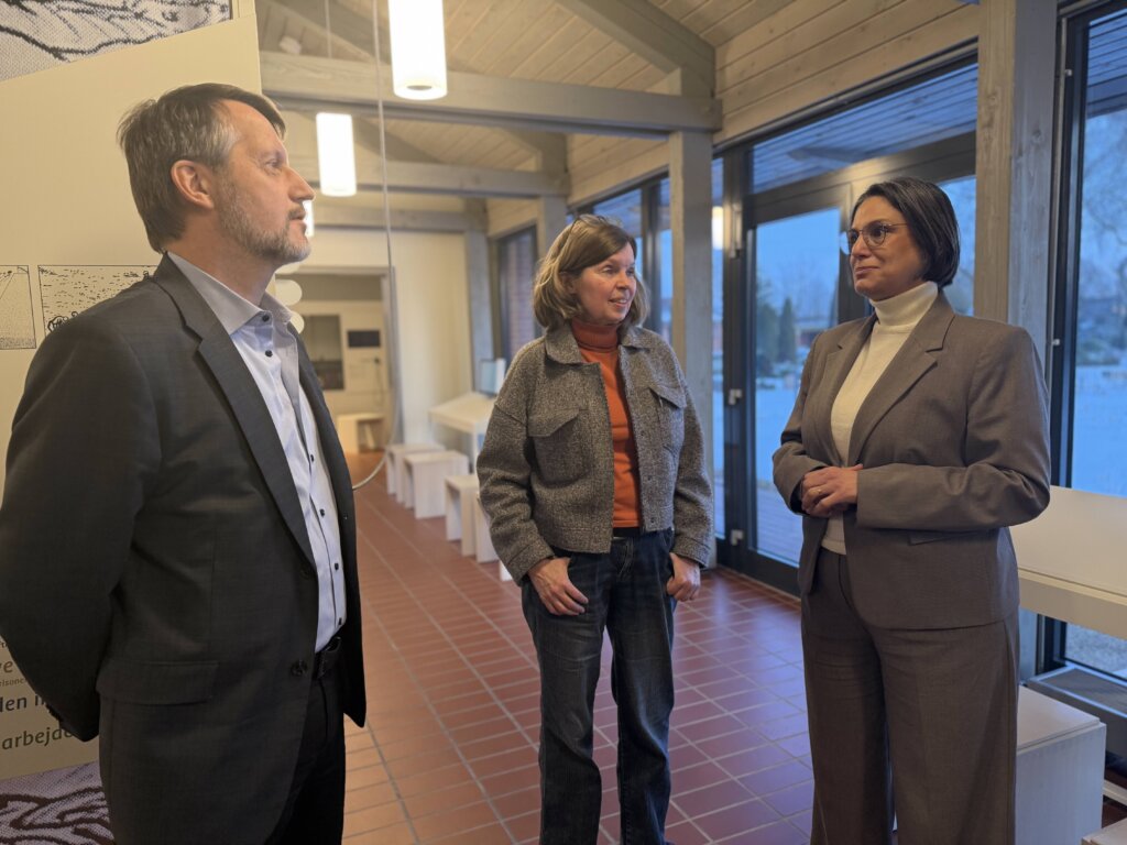 Politische Andacht in Ladelund Dr. Katja Happe, Propst Mathias Lenz, SPD-Politikerin Serpil Midyatli